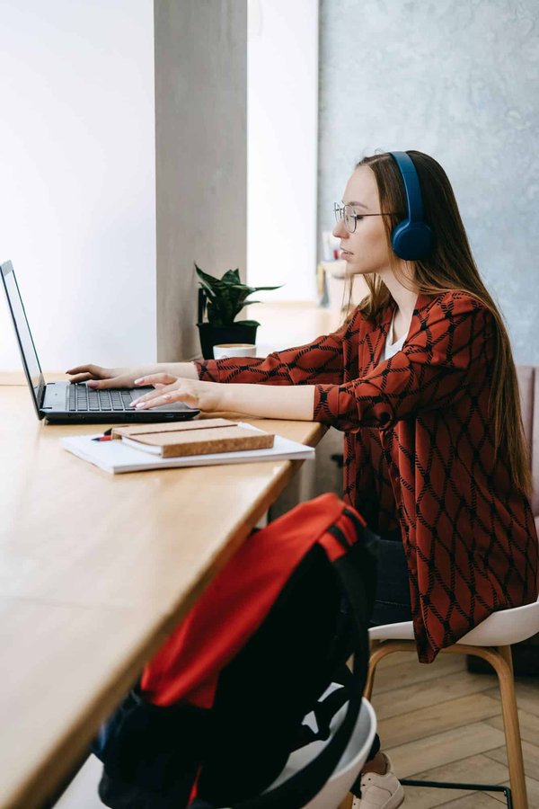 Déléguez vos tâches avec le secrétariat externalisé toulouse